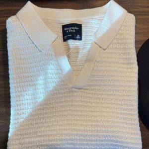 Abercrombie & Fitch Beige V-Neck Men's Sweater